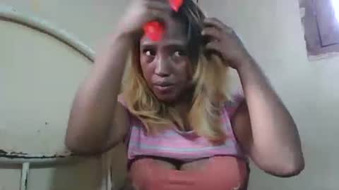 Snapshot of mellissia02 chatting on 04-22-26, 05:43 mellissa online show from 04-22-26, 05:43