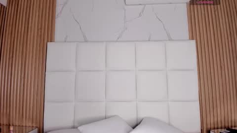 MELODDY PARKERR online show from 02-22-26, 03:51