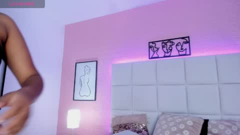 MELODDY PARKERR online show from 04-16-26, 11:55