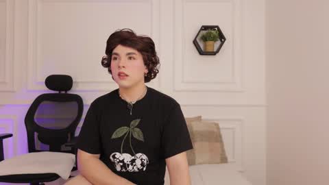 Snapshot of meloddysky chatting on 01-07-26, 08:11 Meloddy online show from 01-07-26, 08:11