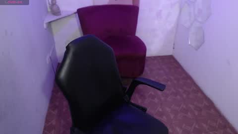 Melody  online show from 06-19-26, 04:28