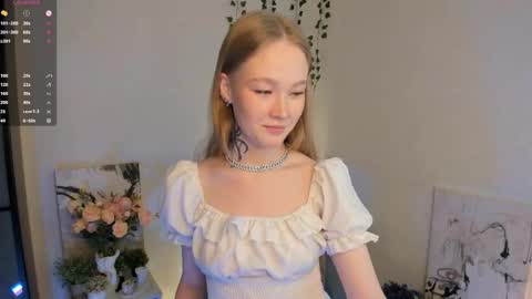 Snapshot of melodievejar chatting on 02-17-26, 04:42 melodievejar online show from 02-17-26, 04:42