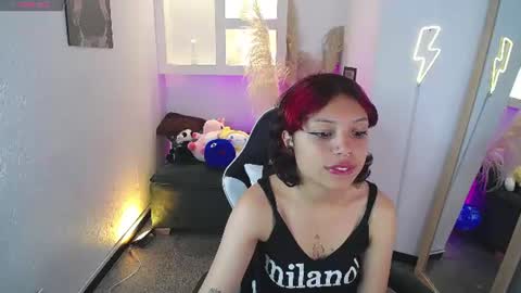 Snapshot of melody701583as chatting on 06-17-26, 01:45 melody701583as online show from 06-17-26, 01:45