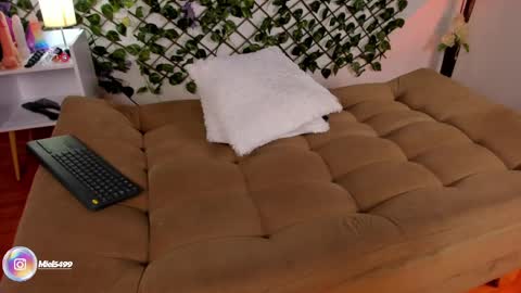 melody_cute10 online show from 02-27-25, 02:43