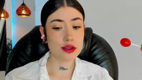 Snapshot of melody_suarez chatting on 12-12-24, 07:15 MELODY online show from 12-12-24, 07:15