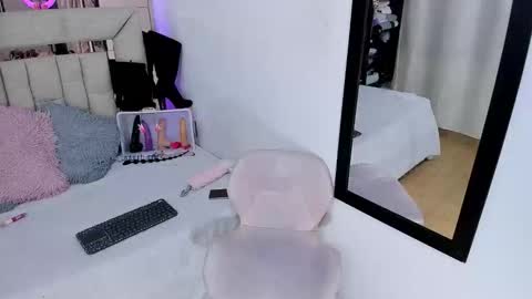 melody online show from 02-10-26, 05:55