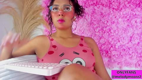 Melody online show from 11-25-25, 01:16