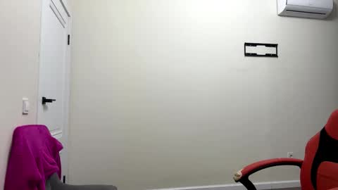 Hi Im Aria 18 years old online show from 02-02-26, 12:37