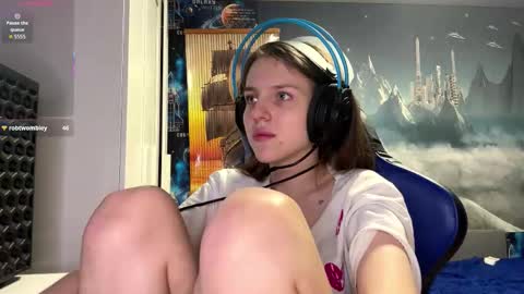 Hi Im Aria 18 years old online show from 02-20-26, 05:35