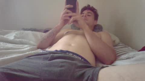 Snapshot of melting4u chatting on 06-14-26, 01:25 melting4u online show from 06-14-26, 01:25