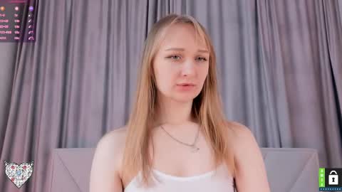 Snapshot of memento_mary chatting on 02-11-25, 02:35 The princess of your dreams online show from 02-11-25, 02:35