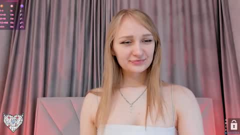 Snapshot of memento_mary chatting on 02-25-25, 03:16 The princess of your dreams online show from 02-25-25, 03:16