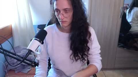 Snapshot of memisecrets chatting on 09-25-25, 02:43 Megumi  Aina online show from 09-25-25, 02:43