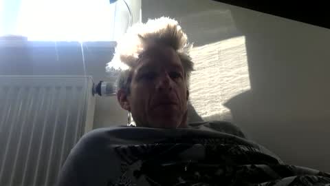 Snapshot of men2024again chatting on 04-15-26, 08:10 Andres online show from 04-15-26, 08:10