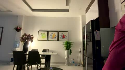 Mencialo online show from 07-23-26, 02:15