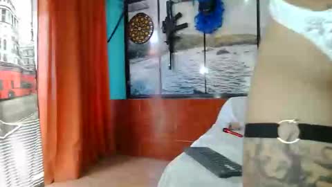 Snapshot of menesis888moon chatting on 10-28-25, 04:20 menesis888moon online show from 10-28-25, 04:20