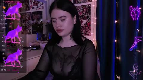 Snapshot of meow_marie chatting on 10-27-25, 10:03 meow marie online show from 10-27-25, 10:03