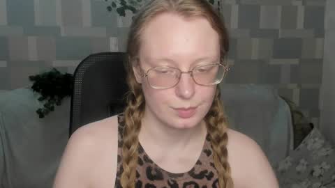 meowcr online show from 05-10-26, 04:56