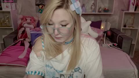 MeowkaKitty online show from 02-15-26, 02:08