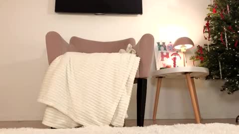 Lina online show from 01-13-26, 05:46