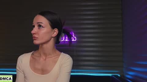  NIKKY  STIVE     Every day from 1000  to 200  EST time. online show from 10-27-25, 06:06