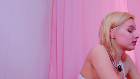 Lilu online show from 04-15-26, 04:08