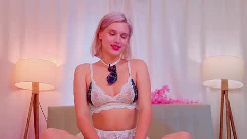 Lilu online show from 07-31-26, 04:01