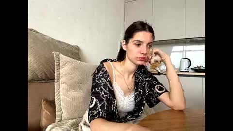 LEVA online show from 04-18-26, 09:02