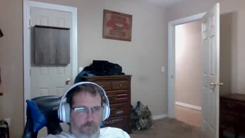 Snapshot of mercer1977 chatting on 10-22-25, 10:31 mercer1977 online show from 10-22-25, 10:31