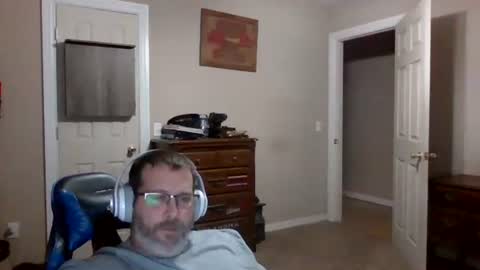 Snapshot of mercer1977 chatting on 11-22-25, 12:15 mercer1977 online show from 11-22-25, 12:15