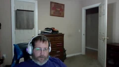 Snapshot of mercer1977 chatting on 01-06-26, 04:54 mercer1977 online show from 01-06-26, 04:54