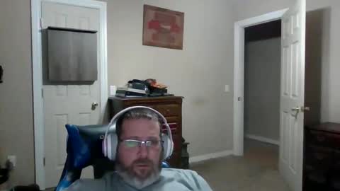 Snapshot of mercer1977 chatting on 01-11-26, 01:16 mercer1977 online show from 01-11-26, 01:16