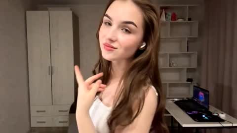 Rina online show from 10-16-25, 06:09