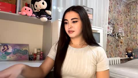 Enni online show from 11-17-25, 05:08