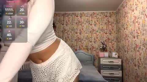 Enni online show from 01-15-26, 04:33