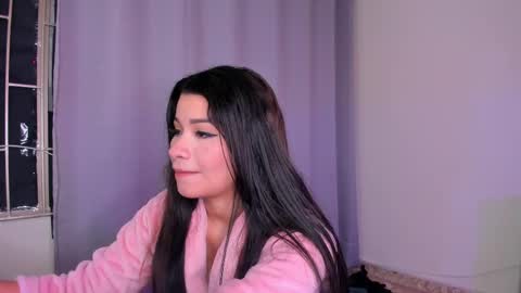 Snapshot of merlia_model chatting on 02-15-25, 09:16 instagram fernandatoloza01  online show from 02-15-25, 09:16