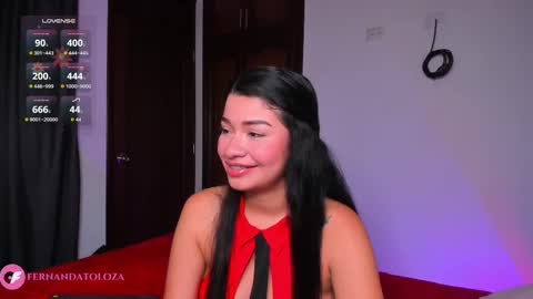 Snapshot of merlia_model chatting on 10-27-25, 02:15 instagram fernandatoloza01  online show from 10-27-25, 02:15