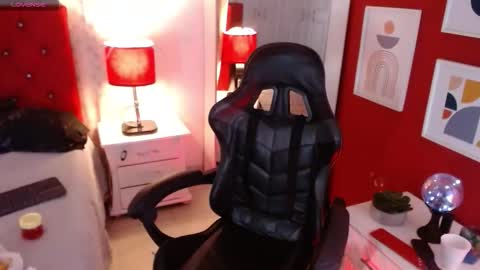 merly online show from 11-11-25, 01:44