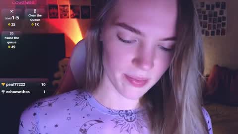 Snapshot of merry_dancers_ chatting on 01-16-25, 08:25 Susan online show from 01-16-25, 08:25