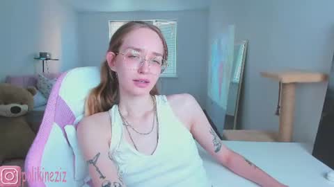 Sara online show from 06-24-26, 04:28