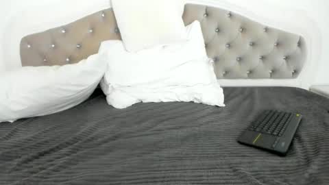 Snapshot of meryamvip1 chatting on 09-12-25, 06:02 Mary online show from 09-12-25, 06:02