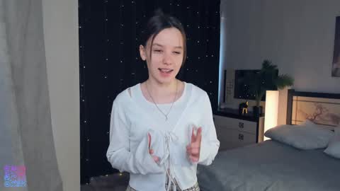 Snapshot of meryldell chatting on 03-06-25, 07:03 Lollita online show from 03-06-25, 07:03