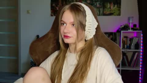 Snapshot of metacatharsis chatting on 06-18-26, 02:10 Eva online show from 06-18-26, 02:10