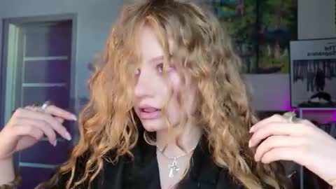 Snapshot of metacatharsis chatting on 08-04-26, 01:03 Eva online show from 08-04-26, 01:03