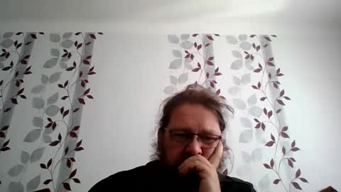 Snapshot of metallbuddy chatting on 06-07-26, 08:40 ask me online show from 06-07-26, 08:40