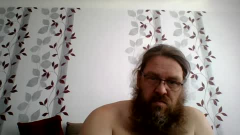 Snapshot of metallbuddy chatting on 07-26-26, 09:27 ask me online show from 07-26-26, 09:27