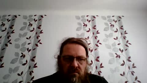 Snapshot of metallbuddy chatting on 08-08-26, 08:49 ask me online show from 08-08-26, 08:49