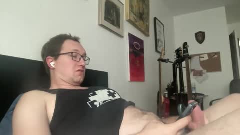 metallica92786 online show from 04-15-26, 08:42