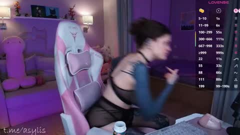 Snapshot of metanoiiia chatting on 05-16-26, 06:43 Lisa 3 next stream online show from 05-16-26, 06:43
