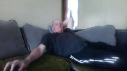 Snapshot of metcas chatting on 05-25-26, 11:38 metcas online show from 05-25-26, 11:38